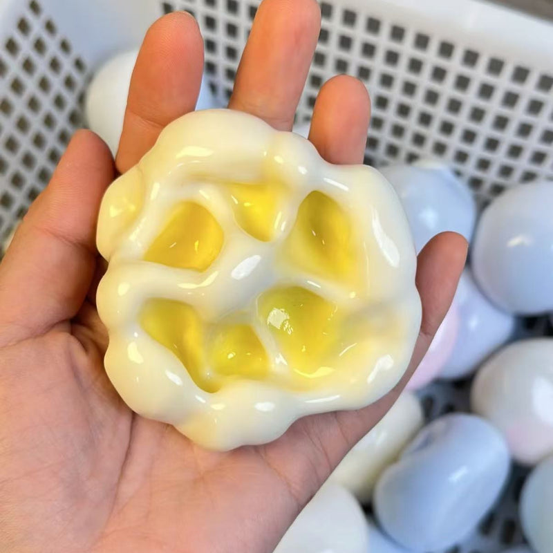 1Pcs Sand Stress Balls ( Includes plastic tip syringe)